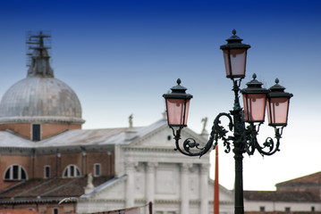 Fototapeta na wymiar Lantern on St. Mark's Square in Venice