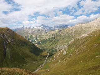 Fototapeta na wymiar Alpine pass the Grimslepass