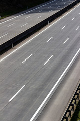 Lastwagen auf der Autobahn