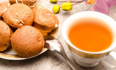 cup of tea with cookies