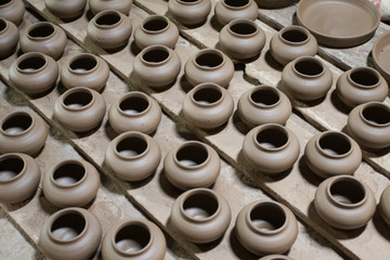 pot prepare to burn in pottery