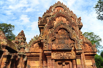 Naklejka premium Roof of Banteay Srei Temple, Cambodia