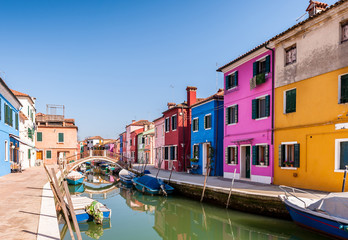 Fototapeta na wymiar Canal ? Burano, Venise
