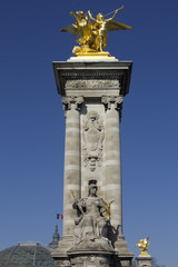 Fototapeta na wymiar Pont Alexandre 3 Paryż Francja Most Aleksandra III