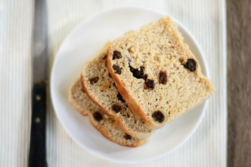 Raisin bread