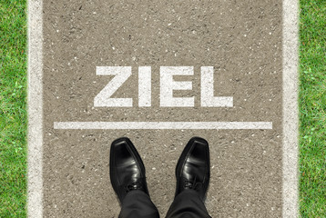Straße mit Ziel