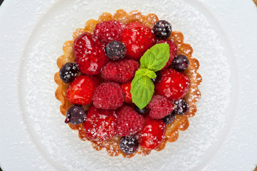 Cake with fresh berries