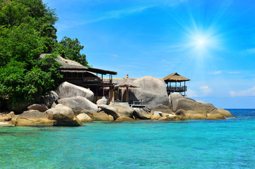 Tropical paradise on the beach of your dreams © guruXOX