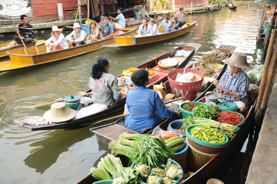 Damnoen Saduak Floating Markets, Ratchaburi Province, Thailand.