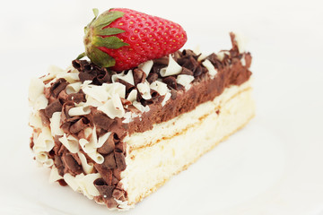 cake with strawberries
