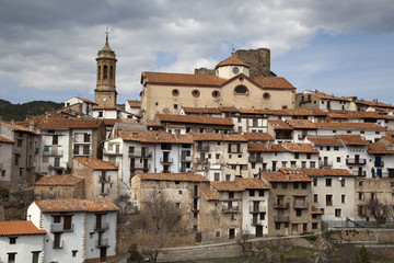 Linares de Mora