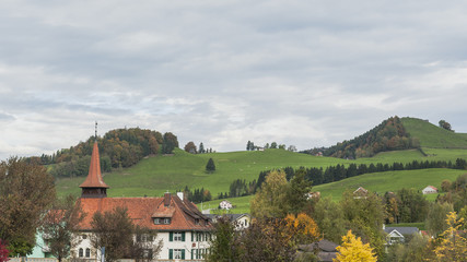 Naklejka premium Appenzell, historische Altstadt, Schweizer Berge, Herbst