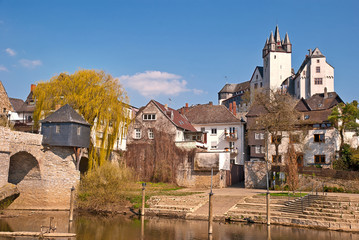 Fototapeta premium Diez mit alter Lahnbrücke und Grafenschloss