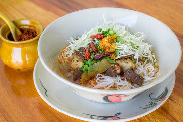 Thai vermicelli eaten with curry and vegetable