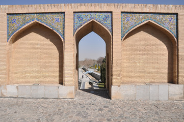 Arkaden der Si-o-se Pol Brücke in Isfahan