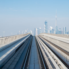 Fototapeta na wymiar Dubai Metro
