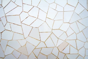 Cercles muraux Barcelona Motif de mosaïque en céramique blanche dans le parc Guell