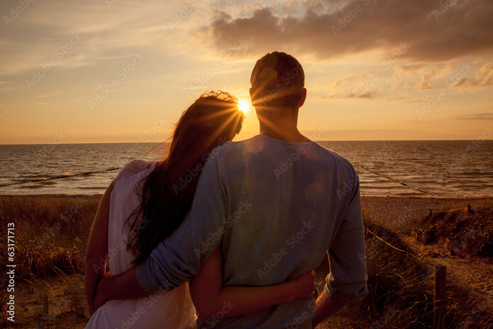 Poster couple sundown sea