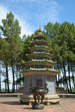 Pagode thien mu (pagode de la dame c&eacute;leste)