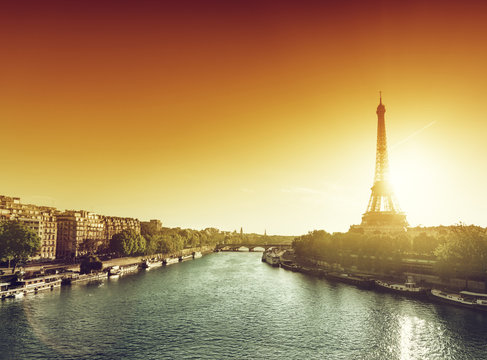 Eiffel tower in sunrise time