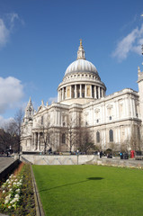 Fototapeta na wymiar St Pauls Cathedral in London