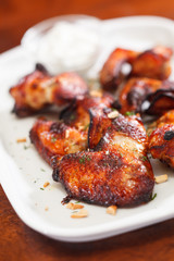 Chicken wings with sauce