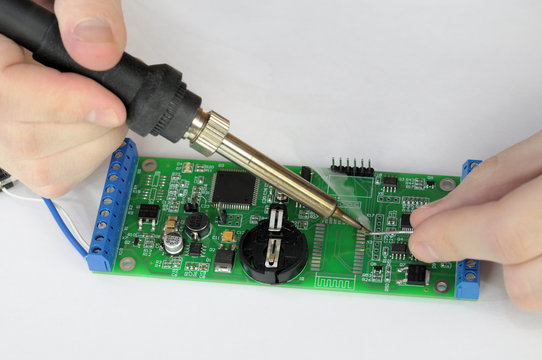 Repairing electronic board with smoke