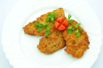 kotlety schabowe na talerzu