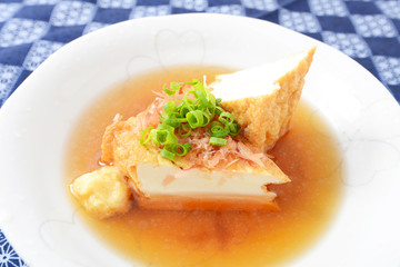 揚げ出し豆腐