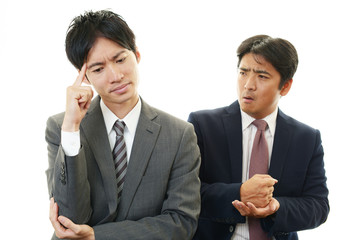 苦悩するビジネスマン