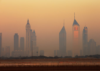 Obraz premium Dubai skyline as seen from Business Bay shot just before dawn
