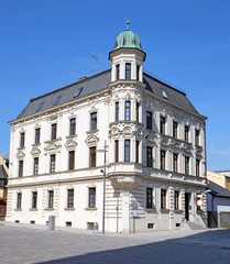 Fototapeta na wymiar Verwaltungsgebäude in Pfaffenhofen
