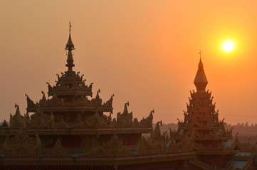 Fototapeta premium Pagoda Sunset