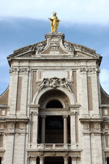 Fototapeta na wymiar St. Mary of Angels Basilica in Assisi, Italy