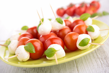 appetizer, mozzarella and tomato