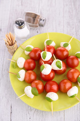 appetizer, mozzarella and tomato
