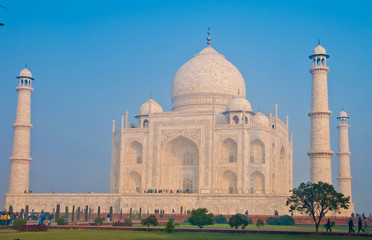 Fototapeta na wymiar White marble Taj Mahal in India, Agra, Uttar Pradesh