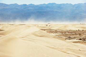 Wind in desert of Death valley © Kushch Dmitry