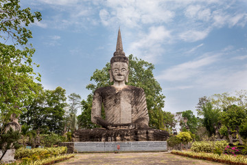 Fototapeta premium The altitude of meditation ,Thai temple in hindu style