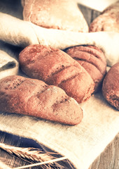 Loaves of bread on a linen cloith