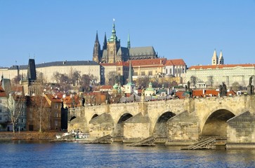 Fototapeta na wymiar Prag Dom - katedra w Pradze 11