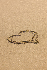 Herz im Sand