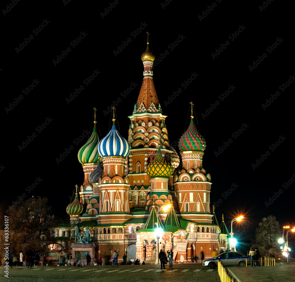 Wall mural St Basils Cathedral at night. Moscow, Russia