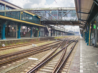 Perron provincial railway station