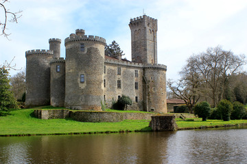 Ch&acirc;teau de Montbrun (Haute-Vienne)