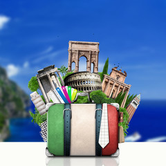 Naklejka premium Italy, attractions Italy and retro suitcase, travel