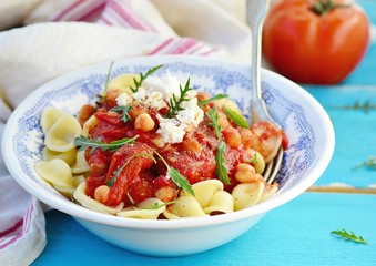 pasta with  tomato and chickpea sauce