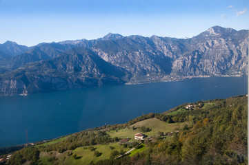 Fototapeta na wymiar Lake Garda view from the summit of Monte Baldo in Italy