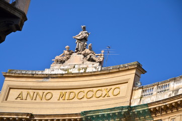 Obraz premium Umberto I gallery in the city of Naples, italy