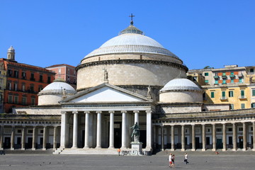 Piazza del Plebiscito à Naples - Italie - 63384161